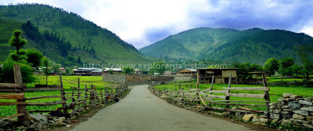 Leepa Valley Tourist Guide - Location, Architecture and beautiful Pictures